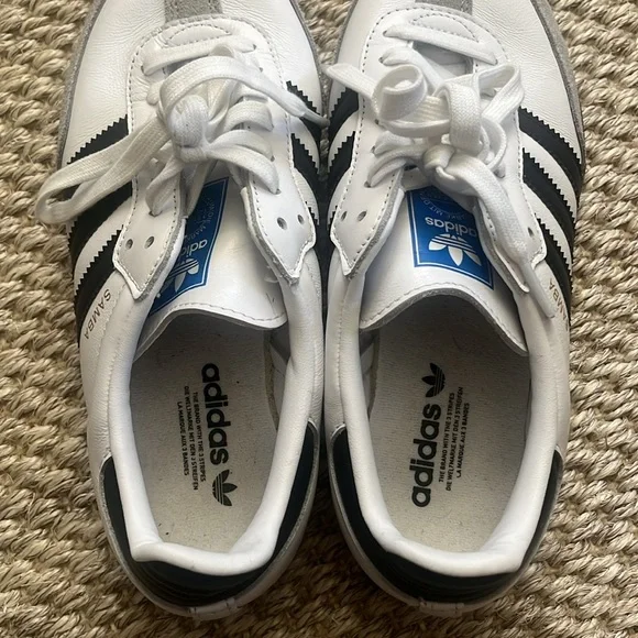 Adidas Sambas - Size US women’s 8 / men’s 6 - Picture 4 of 6